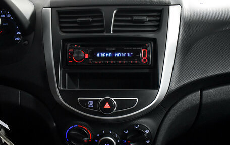 Hyundai Solaris II рестайлинг, 2012 год, 598 900 рублей, 17 фотография
