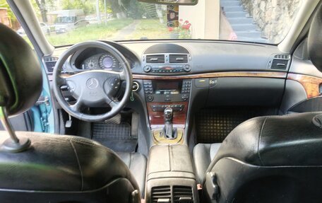 Mercedes-Benz E-Класс, 2002 год, 750 000 рублей, 10 фотография