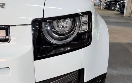 Land Rover Defender II, 2024 год, 9 750 000 рублей, 3 фотография