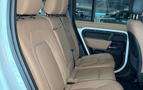 Land Rover Defender II, 2024 год, 9 750 000 рублей, 7 фотография