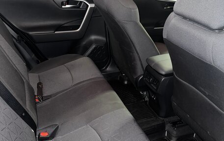 Toyota RAV4, 2020 год, 3 750 000 рублей, 8 фотография