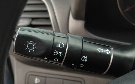 Hyundai Solaris II рестайлинг, 2012 год, 819 000 рублей, 8 фотография