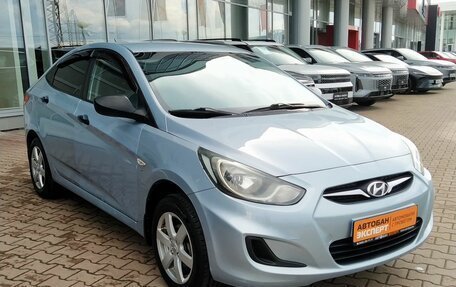 Hyundai Solaris II рестайлинг, 2012 год, 819 000 рублей, 4 фотография