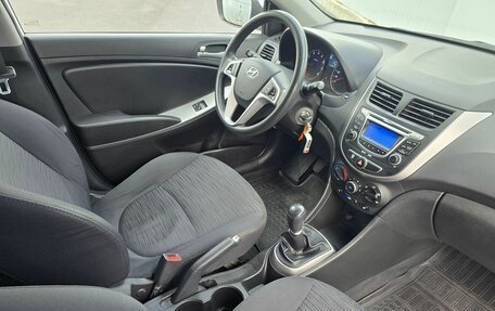 Hyundai Solaris II рестайлинг, 2015 год, 999 000 рублей, 22 фотография
