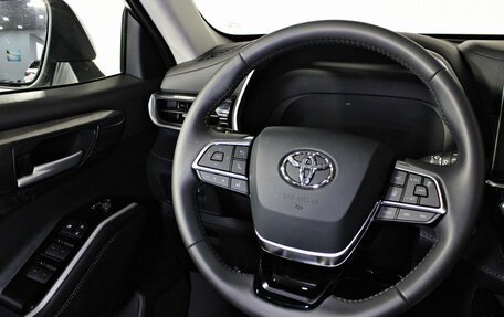 Toyota Highlander, 2025 год, 5 690 000 рублей, 13 фотография