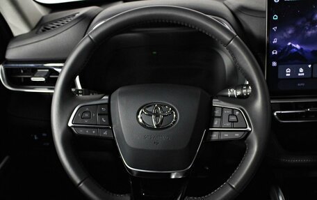 Toyota Highlander, 2025 год, 5 690 000 рублей, 17 фотография