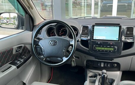 Toyota Hilux VII, 2011 год, 1 790 000 рублей, 8 фотография