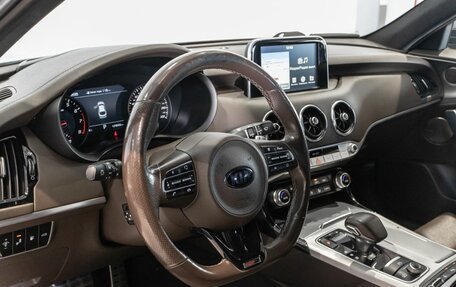 KIA Stinger I, 2018 год, 3 100 000 рублей, 5 фотография