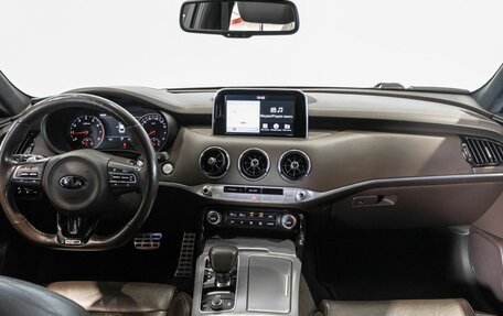 KIA Stinger I, 2018 год, 3 100 000 рублей, 6 фотография