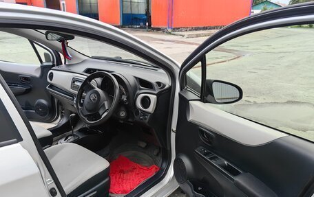 Toyota Vitz, 2011 год, 645 000 рублей, 5 фотография
