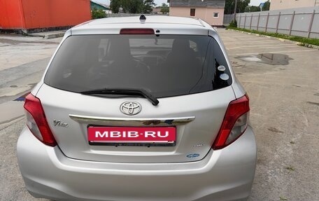 Toyota Vitz, 2011 год, 645 000 рублей, 4 фотография