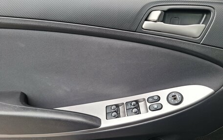 Hyundai Solaris II рестайлинг, 2016 год, 1 050 000 рублей, 14 фотография