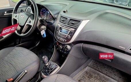 Hyundai Solaris II рестайлинг, 2016 год, 1 050 000 рублей, 9 фотография