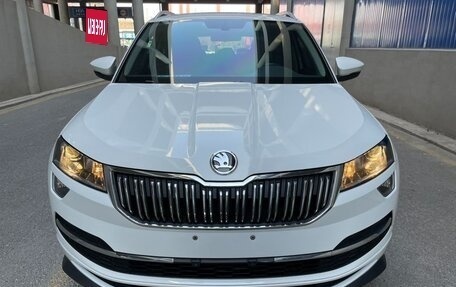 Skoda Karoq I, 2022 год, 1 781 000 рублей, 2 фотография