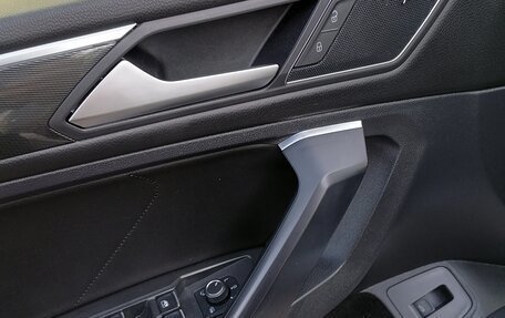Volkswagen Tiguan II, 2020 год, 3 350 000 рублей, 10 фотография