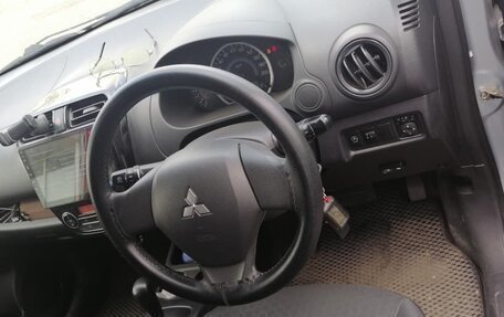 Mitsubishi Mirage VI рестайлинг, 2012 год, 470 000 рублей, 7 фотография