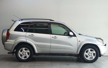 Toyota RAV4, 2003 год, 690 000 рублей, 4 фотография
