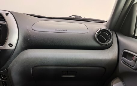 Toyota RAV4, 2003 год, 690 000 рублей, 12 фотография