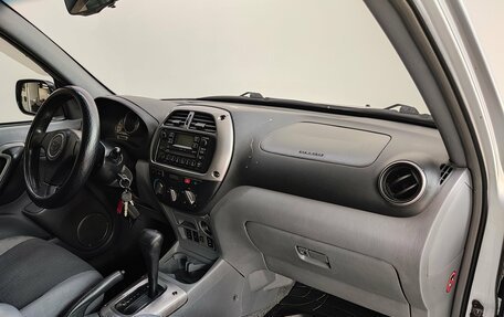 Toyota RAV4, 2003 год, 690 000 рублей, 19 фотография