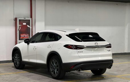 Mazda CX-4, 2022 год, 1 730 000 рублей, 4 фотография