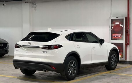 Mazda CX-4, 2022 год, 1 730 000 рублей, 6 фотография