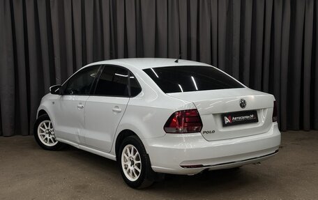 Volkswagen Polo VI (EU Market), 2015 год, 549 999 рублей, 3 фотография