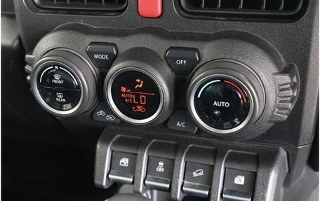Suzuki Jimny, 2023 год, 1 800 000 рублей, 16 фотография