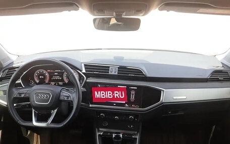 Audi Q3, 2023 год, 2 422 000 рублей, 8 фотография