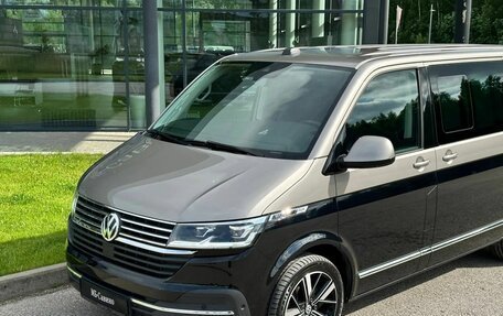 Volkswagen Multivan T6 рестайлинг, 2021 год, 7 350 000 рублей, 3 фотография