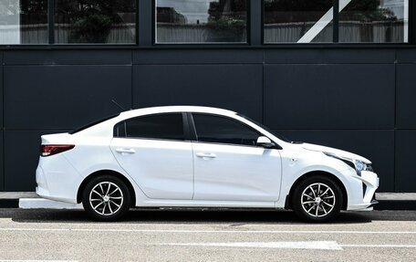 KIA Rio IV, 2021 год, 1 785 000 рублей, 5 фотография
