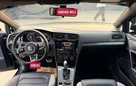 Volkswagen Golf VII, 2020 год, 1 445 027 рублей, 7 фотография