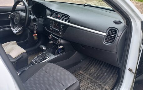 KIA Rio IV, 2019 год, 1 550 000 рублей, 8 фотография