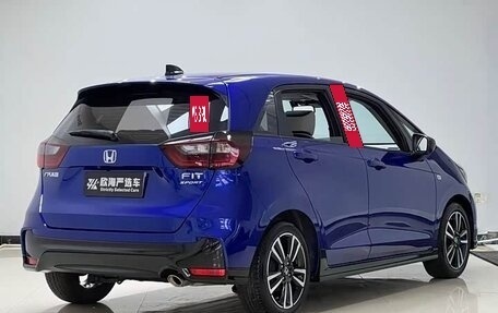 Honda Fit, 2023 год, 1 400 000 рублей, 4 фотография