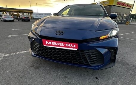 Toyota Camry, 2024 год, 3 650 000 рублей, 3 фотография
