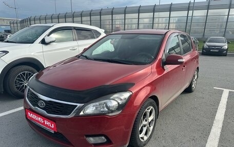 KIA cee'd I рестайлинг, 2011 год, 670 000 рублей, 1 фотография