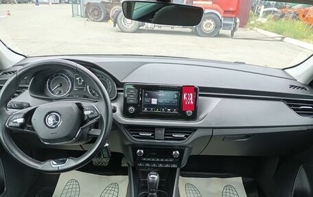 Skoda Rapid II, 2022 год, 2 000 000 рублей, 5 фотография