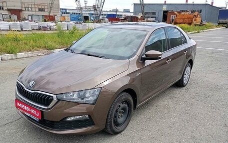 Skoda Rapid II, 2022 год, 2 000 000 рублей, 1 фотография