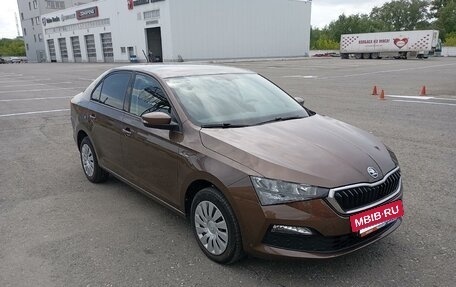 Skoda Rapid II, 2022 год, 2 000 000 рублей, 2 фотография