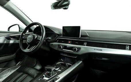 Audi A4, 2016 год, 2 400 000 рублей, 10 фотография