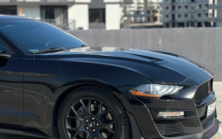 Ford Mustang VI рестайлинг, 2019 год, 2 900 000 рублей, 8 фотография