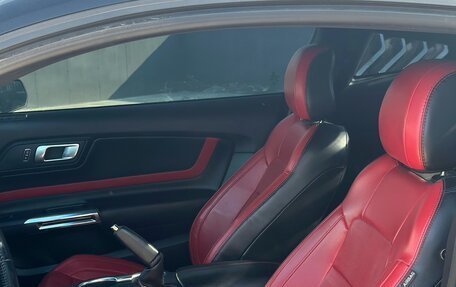 Ford Mustang VI рестайлинг, 2019 год, 2 900 000 рублей, 12 фотография