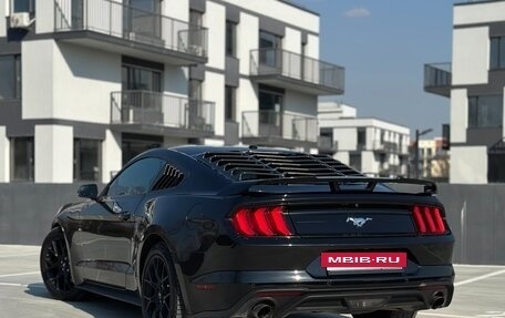Ford Mustang VI рестайлинг, 2019 год, 2 900 000 рублей, 3 фотография