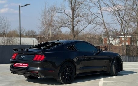 Ford Mustang VI рестайлинг, 2019 год, 2 900 000 рублей, 5 фотография