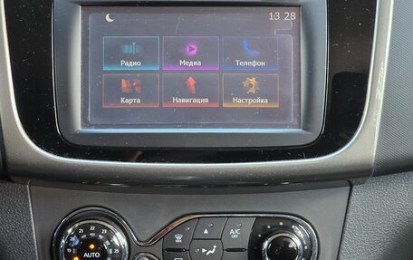 Renault Sandero II рестайлинг, 2016 год, 1 250 000 рублей, 11 фотография