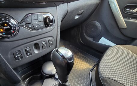 Renault Sandero II рестайлинг, 2016 год, 1 250 000 рублей, 17 фотография