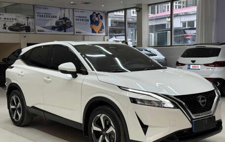Nissan Qashqai, 2023 год, 2 400 000 рублей, 3 фотография