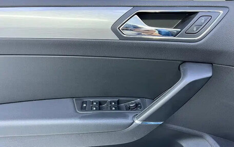 Volkswagen Touran III, 2022 год, 2 050 035 рублей, 14 фотография