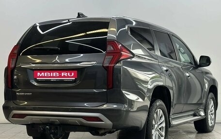 Mitsubishi Pajero Sport III рестайлинг, 2021 год, 2 997 000 рублей, 5 фотография