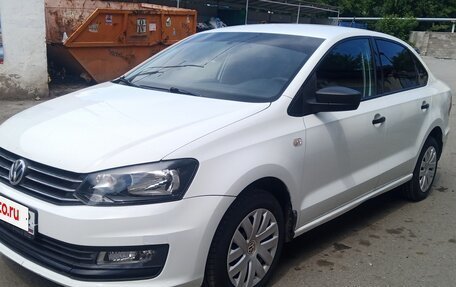 Volkswagen Polo VI (EU Market), 2016 год, 880 000 рублей, 2 фотография