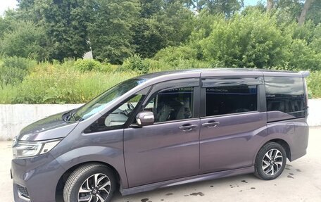 Honda Stepwgn IV, 2019 год, 2 550 000 рублей, 2 фотография